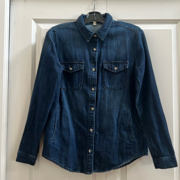 Women’s Denim Shirt - Picture 1 of 3